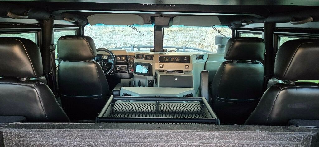 Used 1998 HUMMER H1 4-Door Open Top image 20