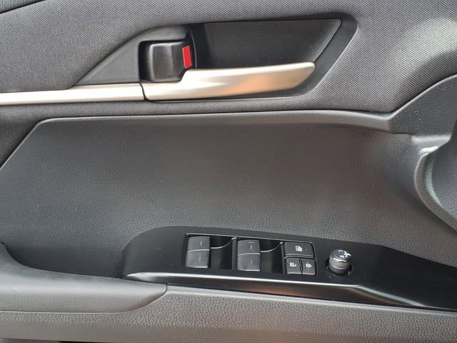 Used 2025 Toyota Camry LE FWD image 17