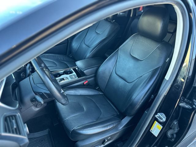 Certified 2019 Ford Edge Titanium w/ Cold Weather Package AWD/4WD image 12