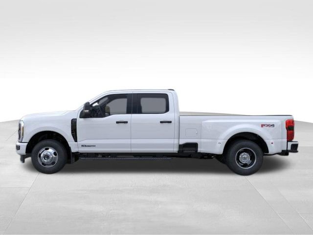 New 2026 Ford F350 XL w/ STX Appearance Package AWD/4WD image 4