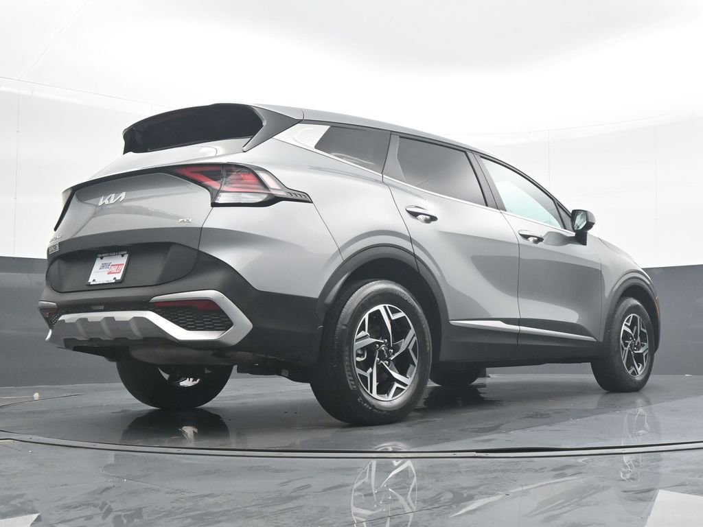 Used 2023 Kia Sportage LX image 30