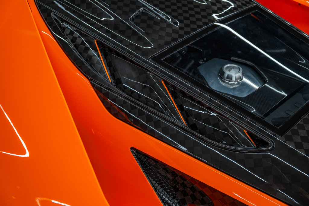 Used 2018 Ford GT RWD image 29