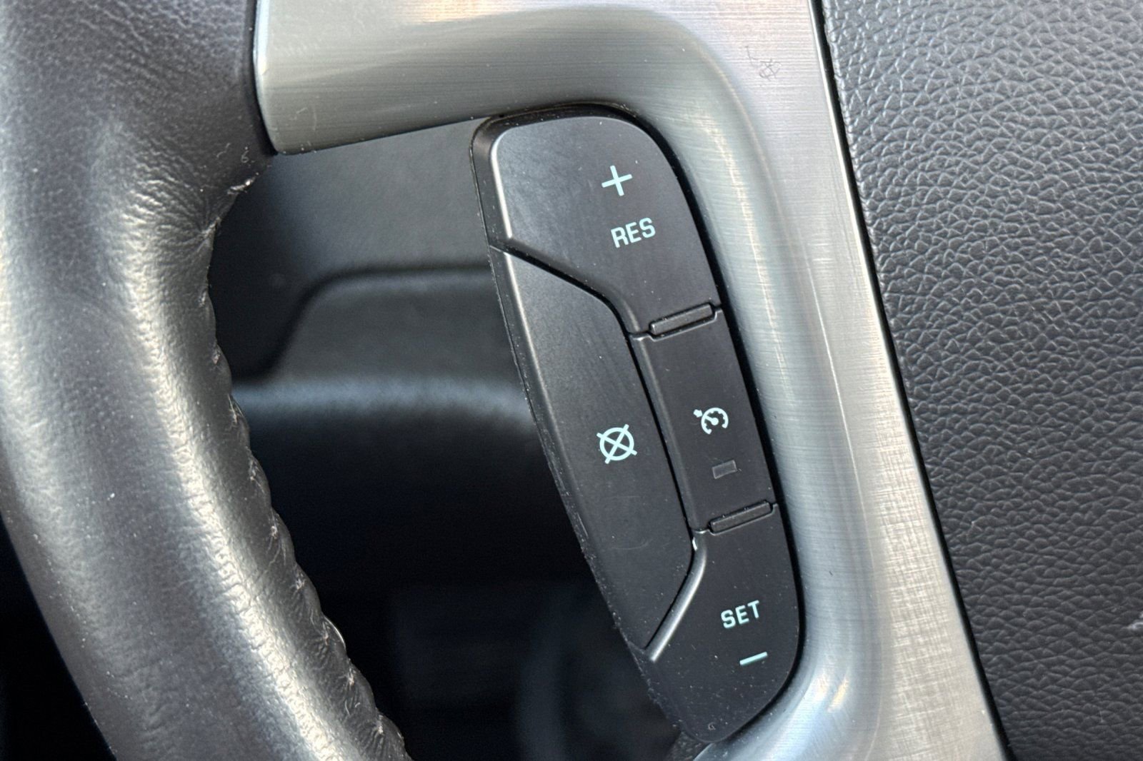 Used 2011 Chevrolet Tahoe LTZ AWD/4WD image 34
