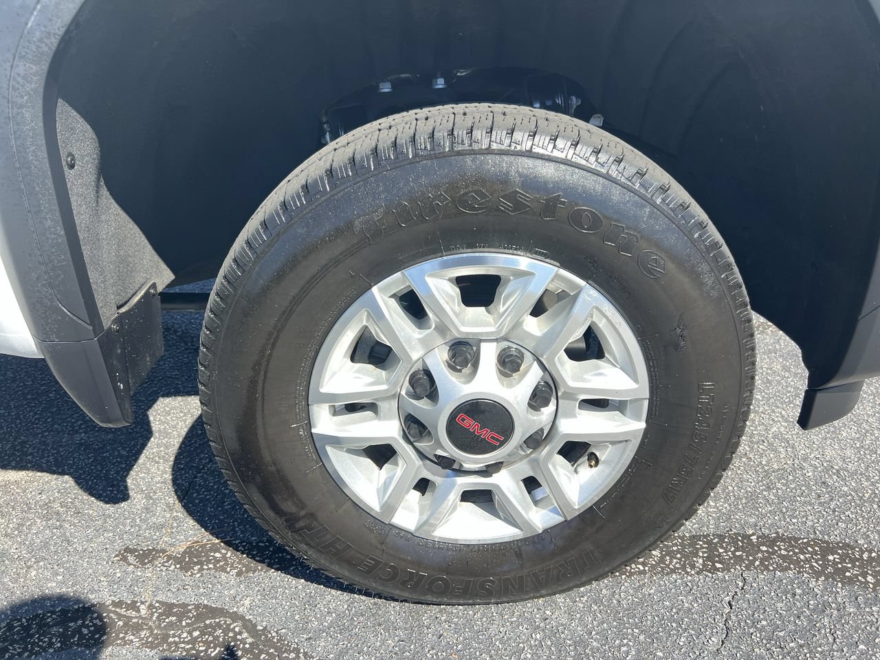 Used 2025 GMC Sierra 2500 Pro AWD/4WD image 13