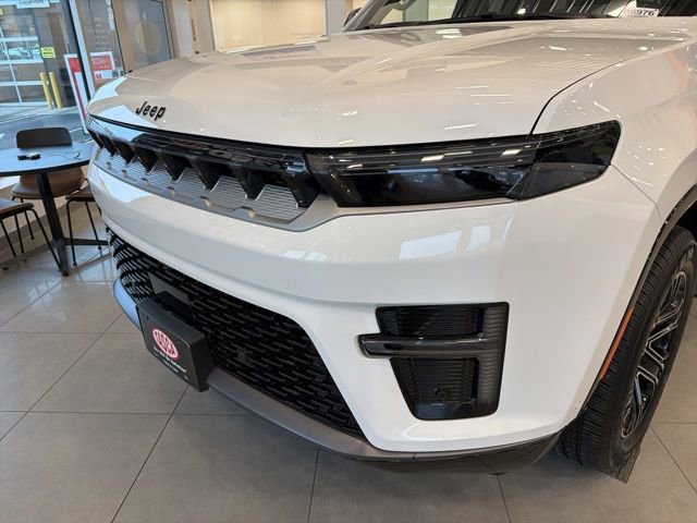 New 2026 Jeep Grand Wagoneer 4WD image 9