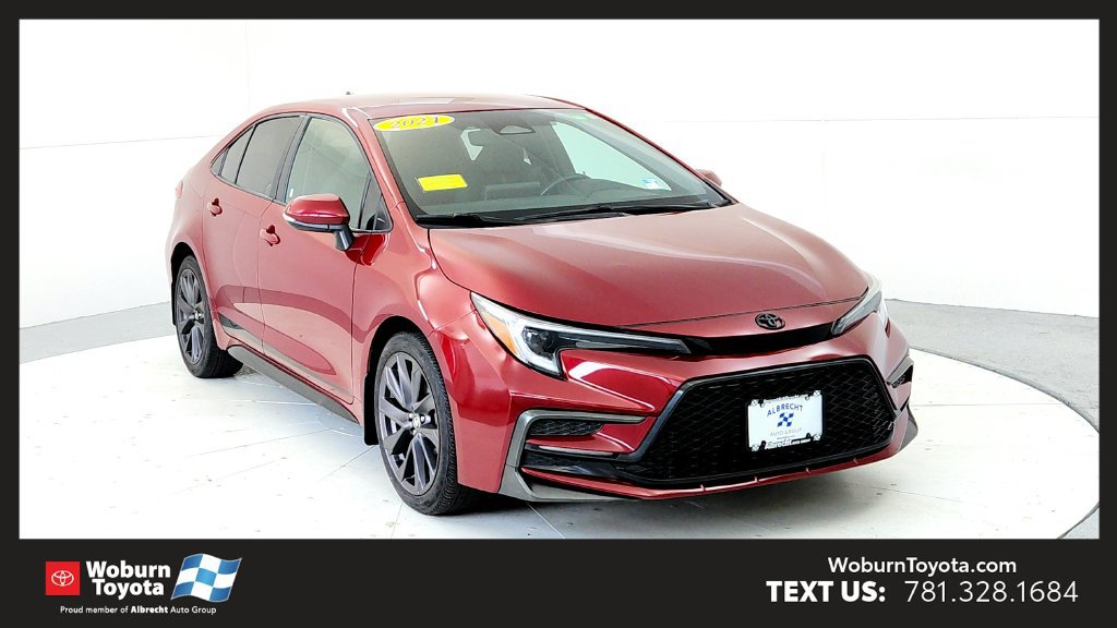 Certified 2024 Toyota Corolla SE FWD image 1
