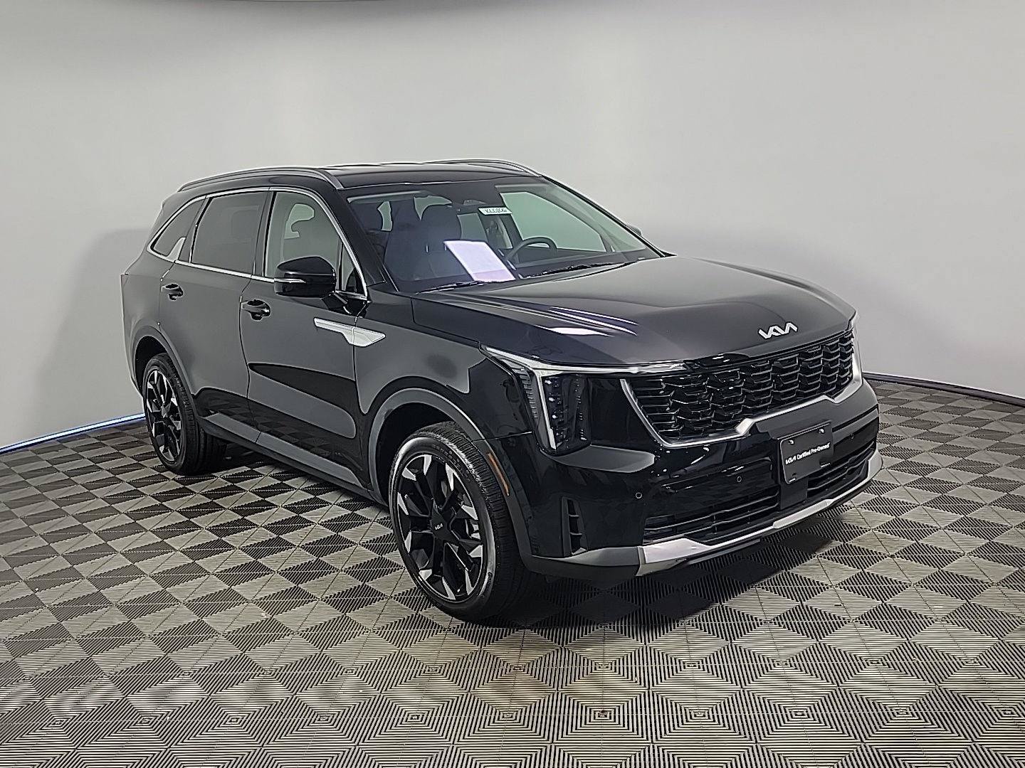 Certified 2026 Kia Sorento EX AWD/4WD image 1