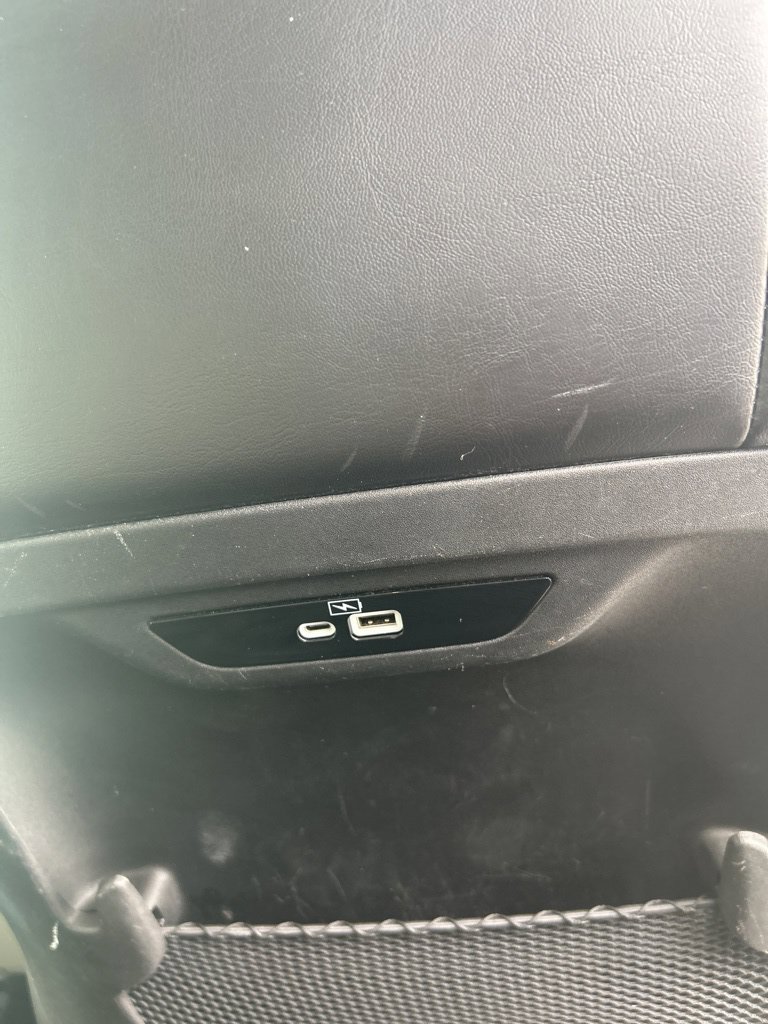 Used 2023 Chrysler Pacifica Touring-L FWD image 46