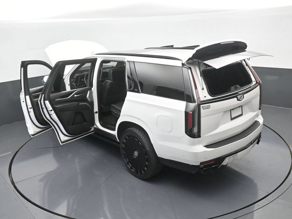 Used 2023 Cadillac Escalade V AWD/4WD image 96