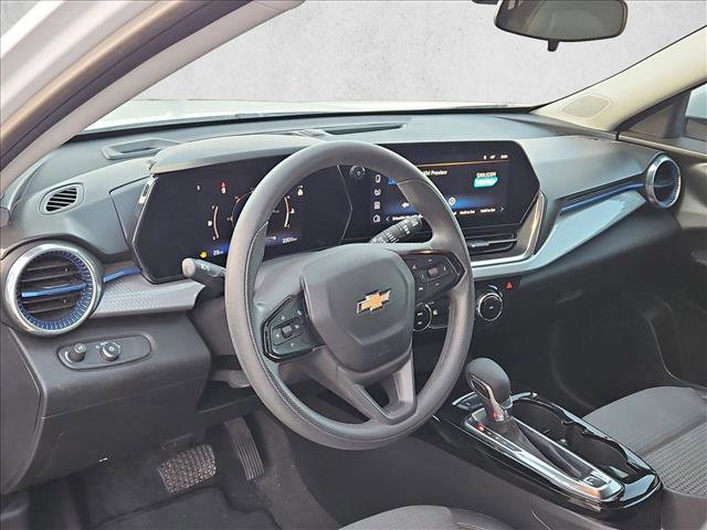 Used 2024 Chevrolet Trax LT image 10