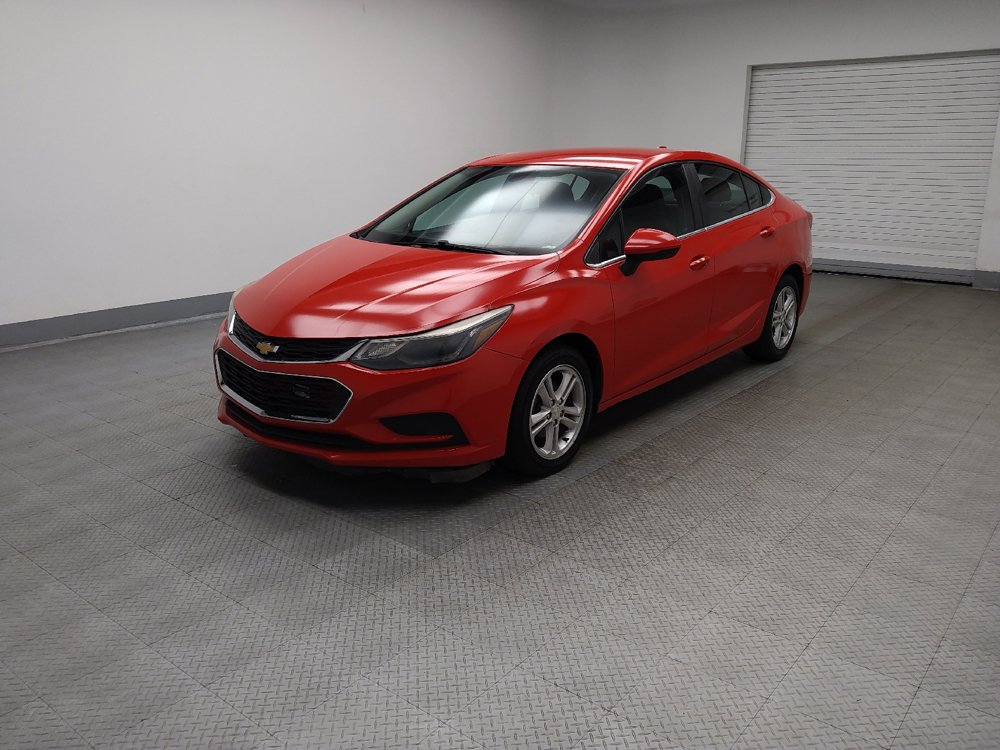 Used 2017 Chevrolet Cruze LT FWD image 2