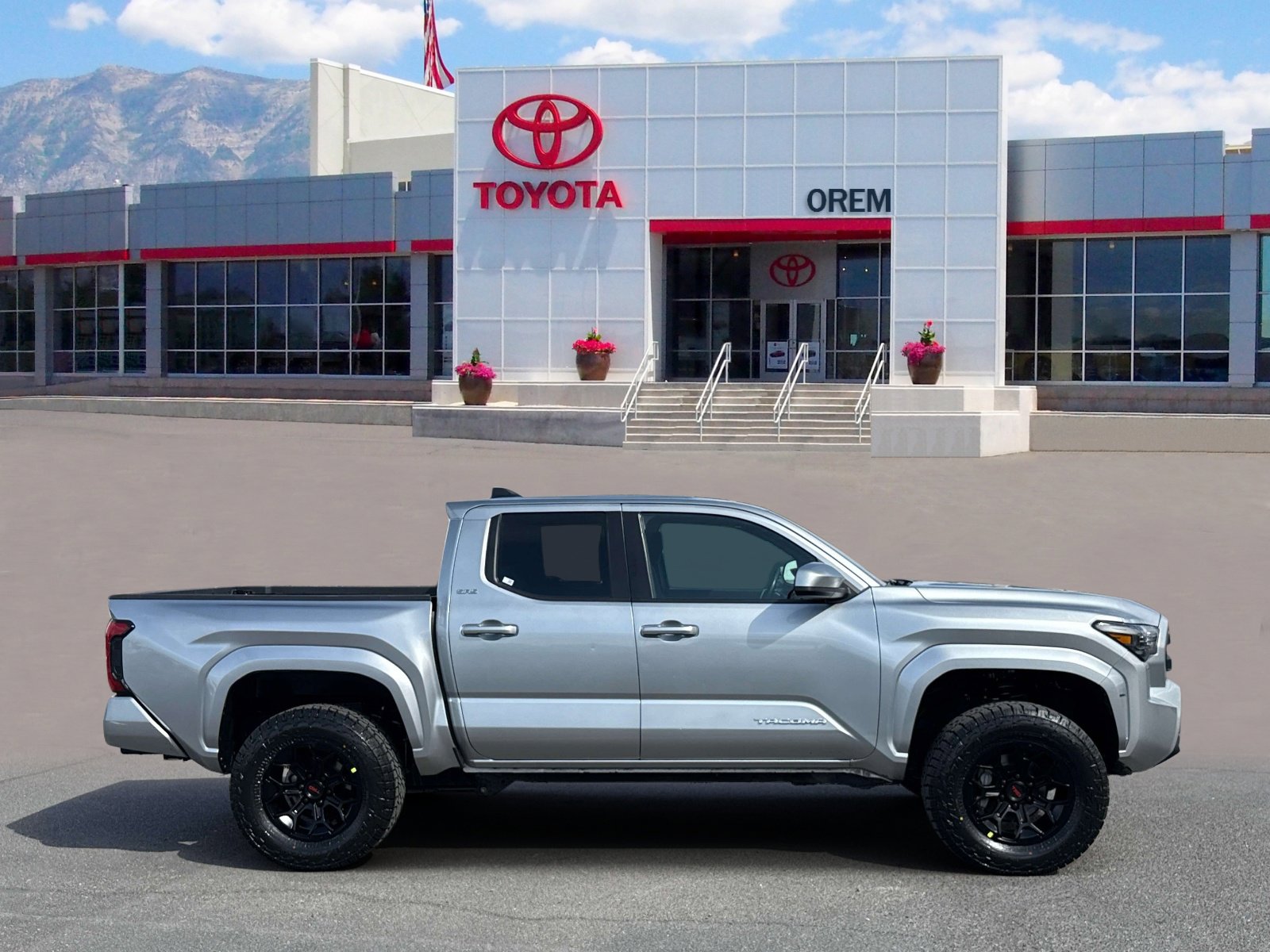 Used 2024 Toyota Tacoma SR5 image 3