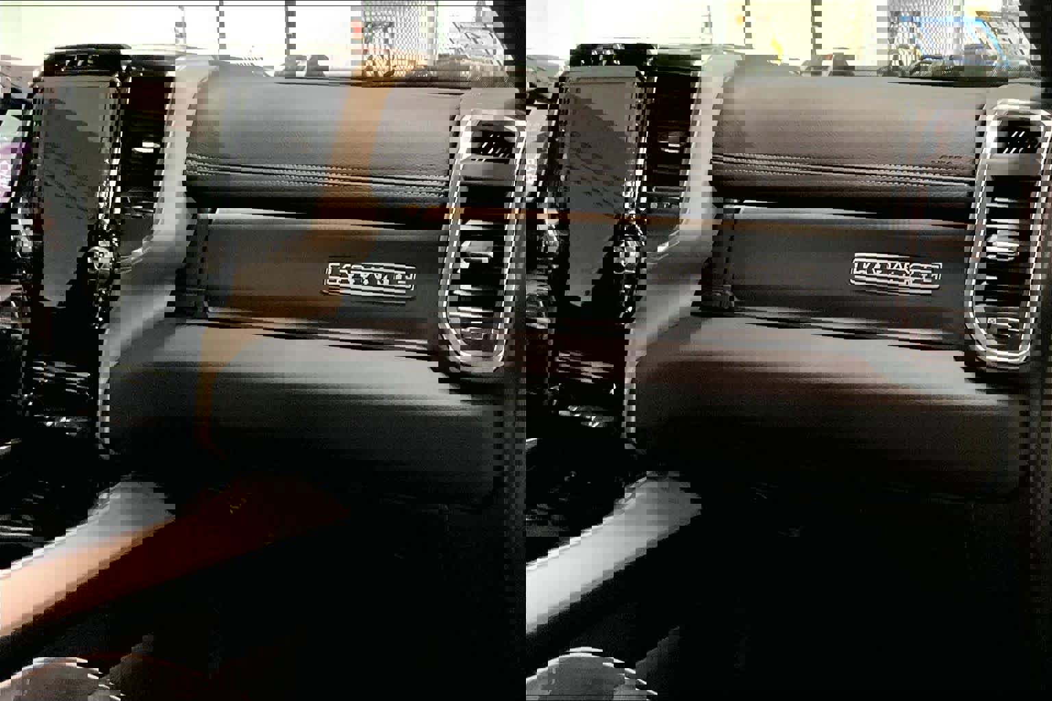 Used 2019 RAM 2500 Laramie image 19