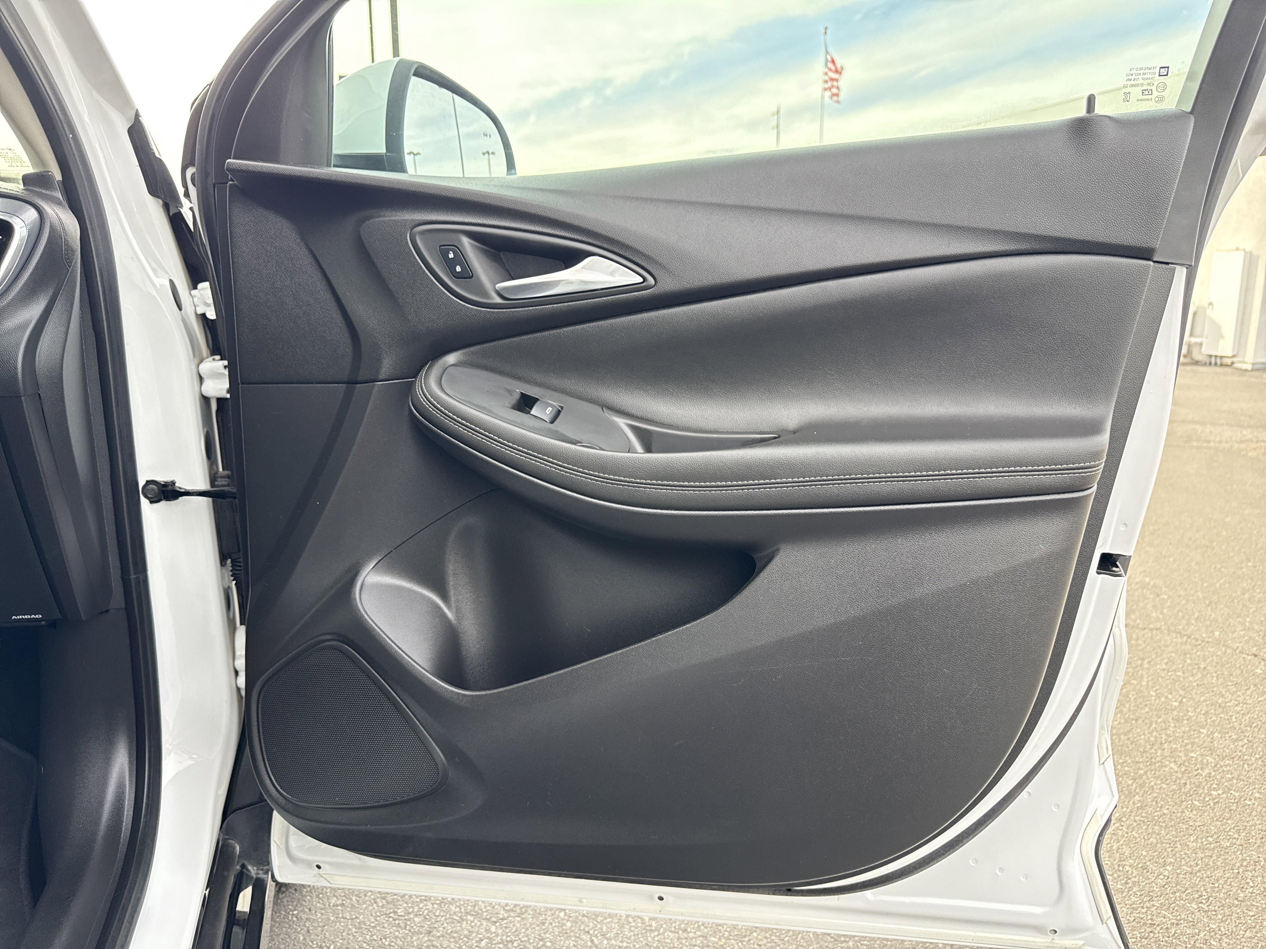 Used 2024 Buick Encore GX Sport Touring image 40