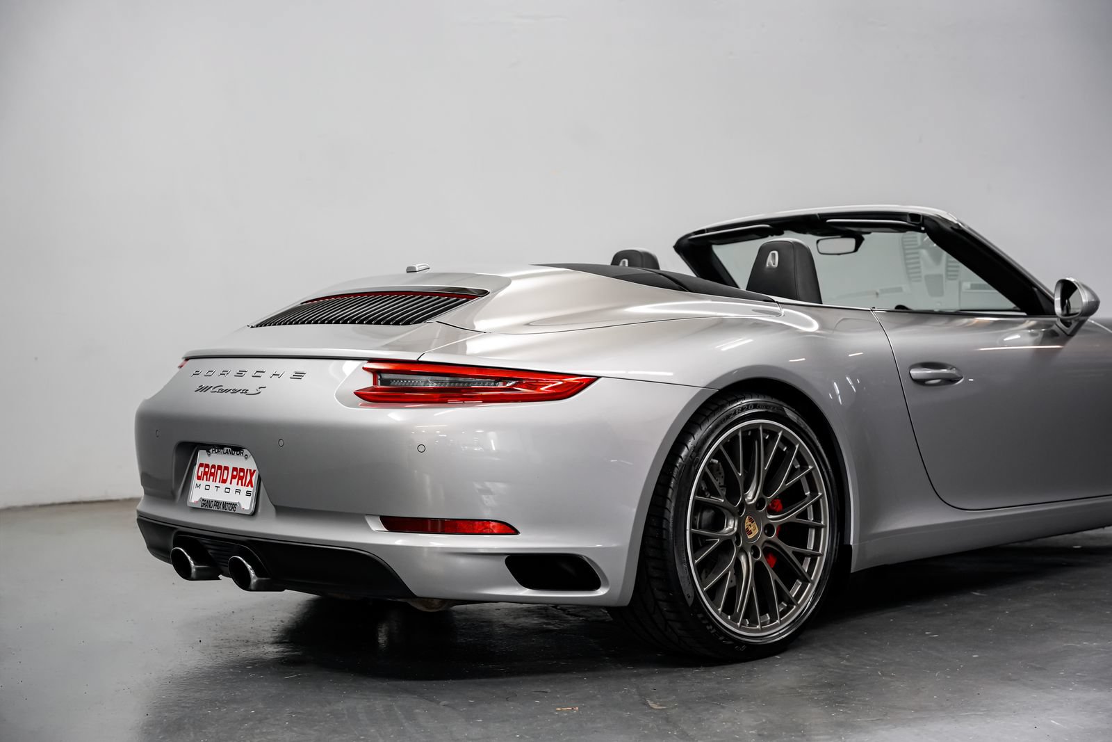 Used 2018 Porsche 911 Carrera S RWD image 36