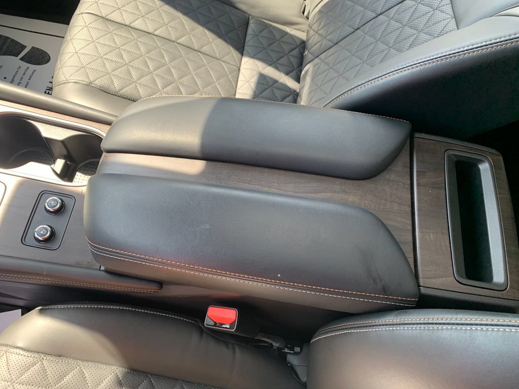 Certified 2024 Nissan Murano Platinum w/ Cargo Package FWD image 11