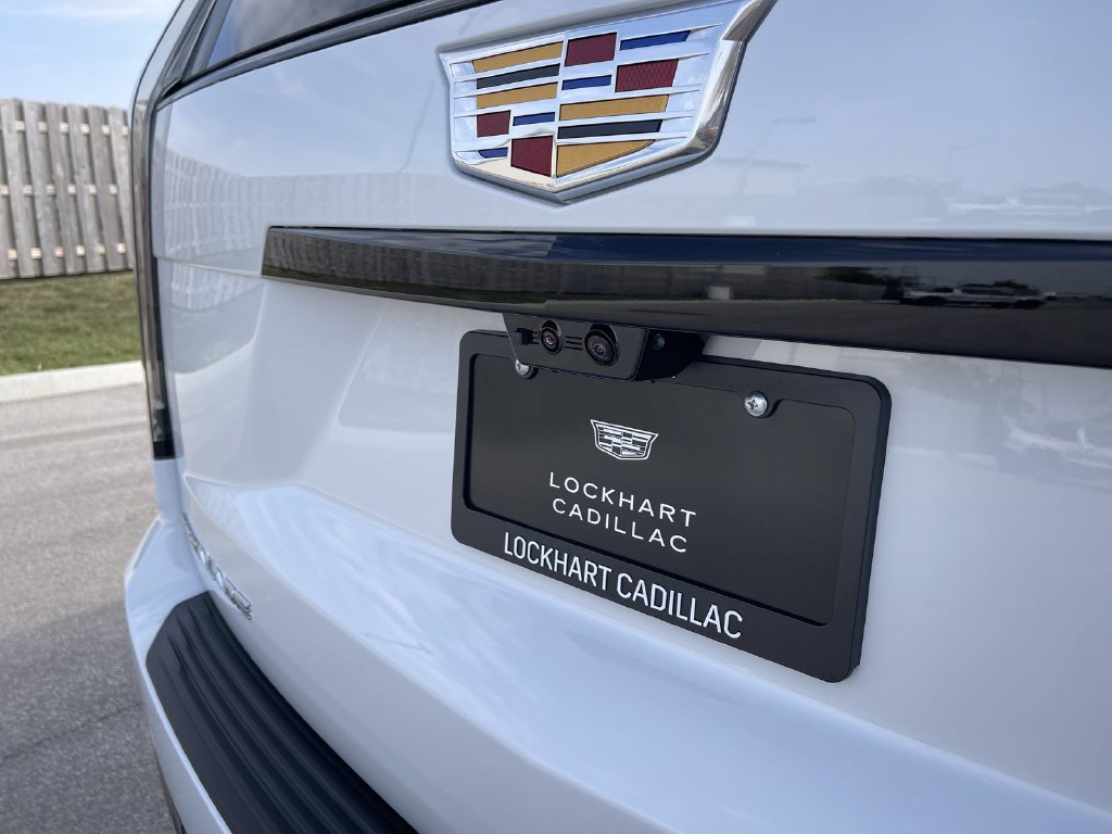 New 2026 Cadillac Escalade ESV Sport w/ Touring Package AWD/4WD image 14