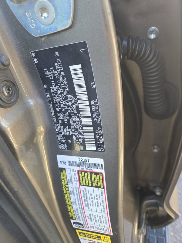 Used 2011 Toyota Tundra 4x4 Double Cab w/ Tow Pkg image 22