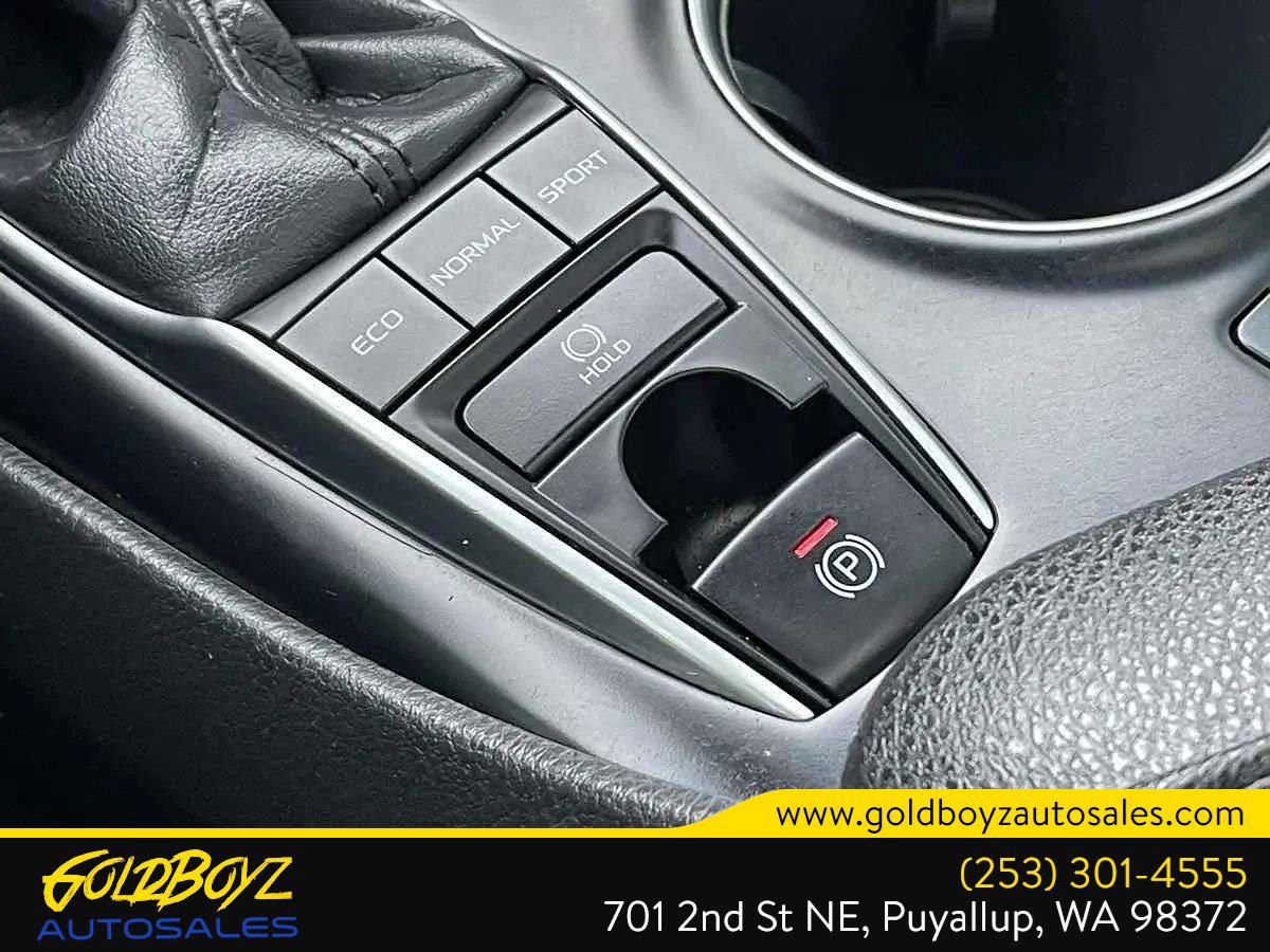 Used 2018 Toyota Camry XSE image 28