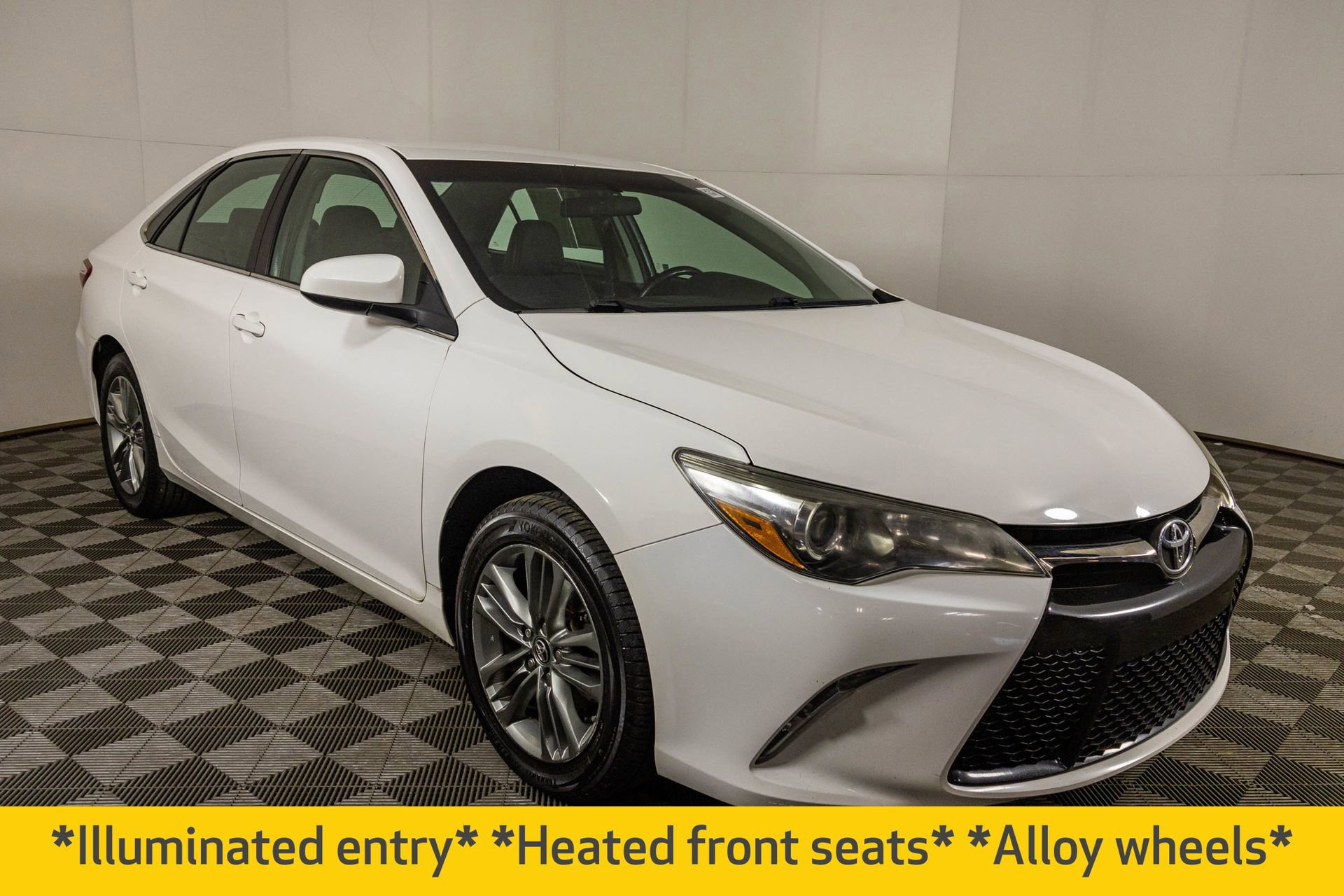 Used 2017 Toyota Camry SE FWD image 8