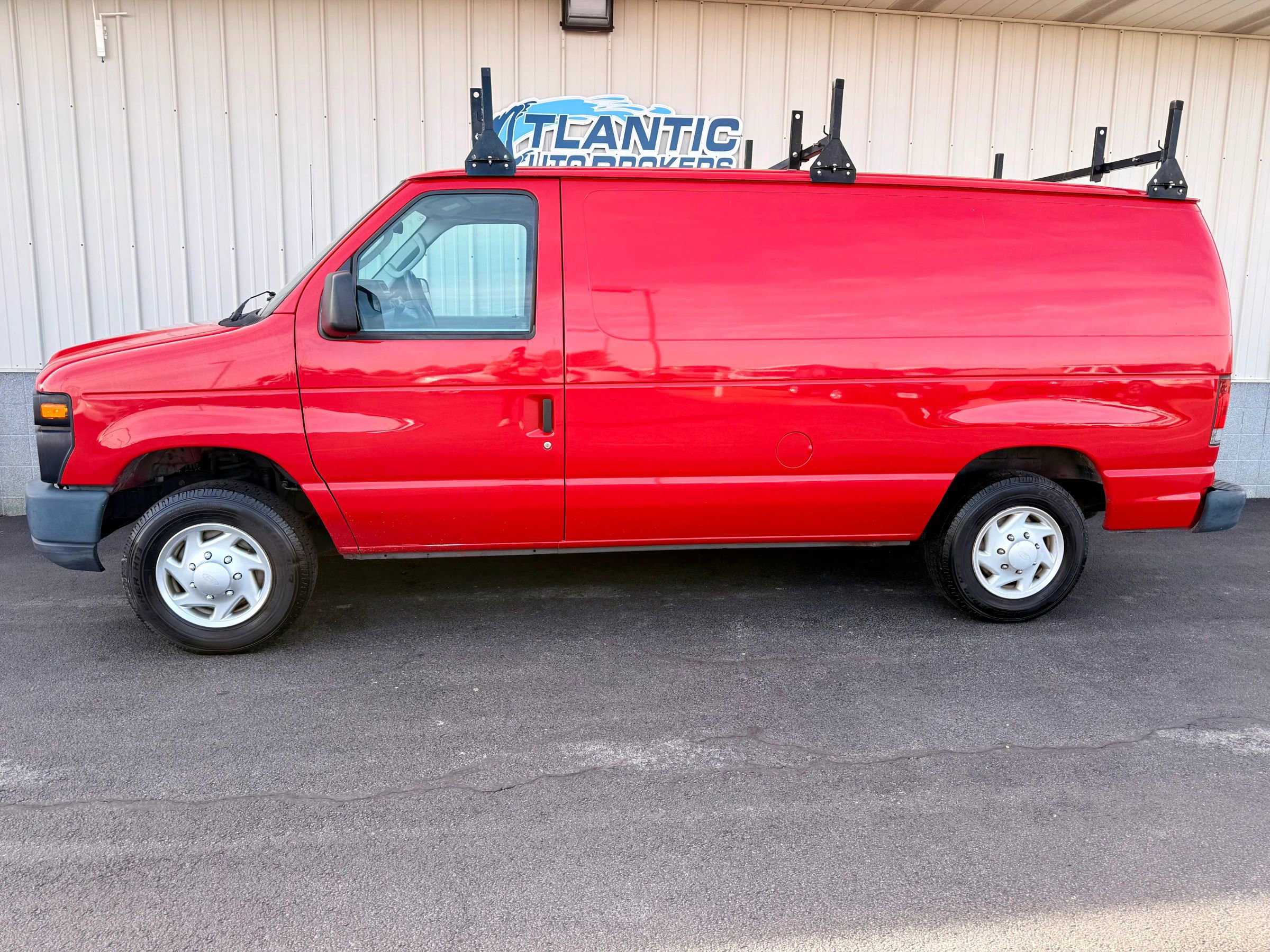 Used 2012 Ford E-150 and Econoline 150 w/ Commercial Cargo Van Pkg image 2