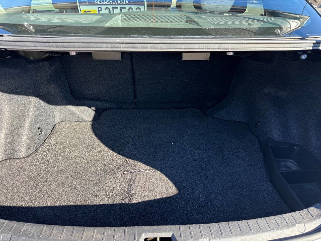 Used 2010 Toyota Corolla S image 10