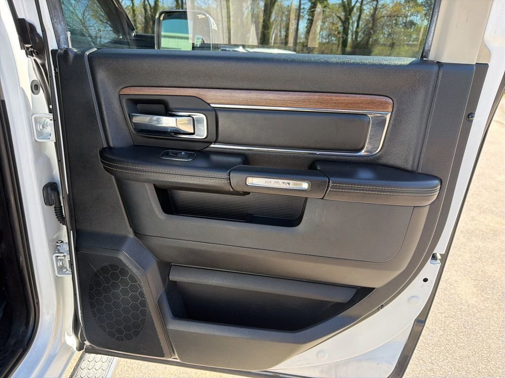 Used 2017 RAM 1500 Laramie image 26
