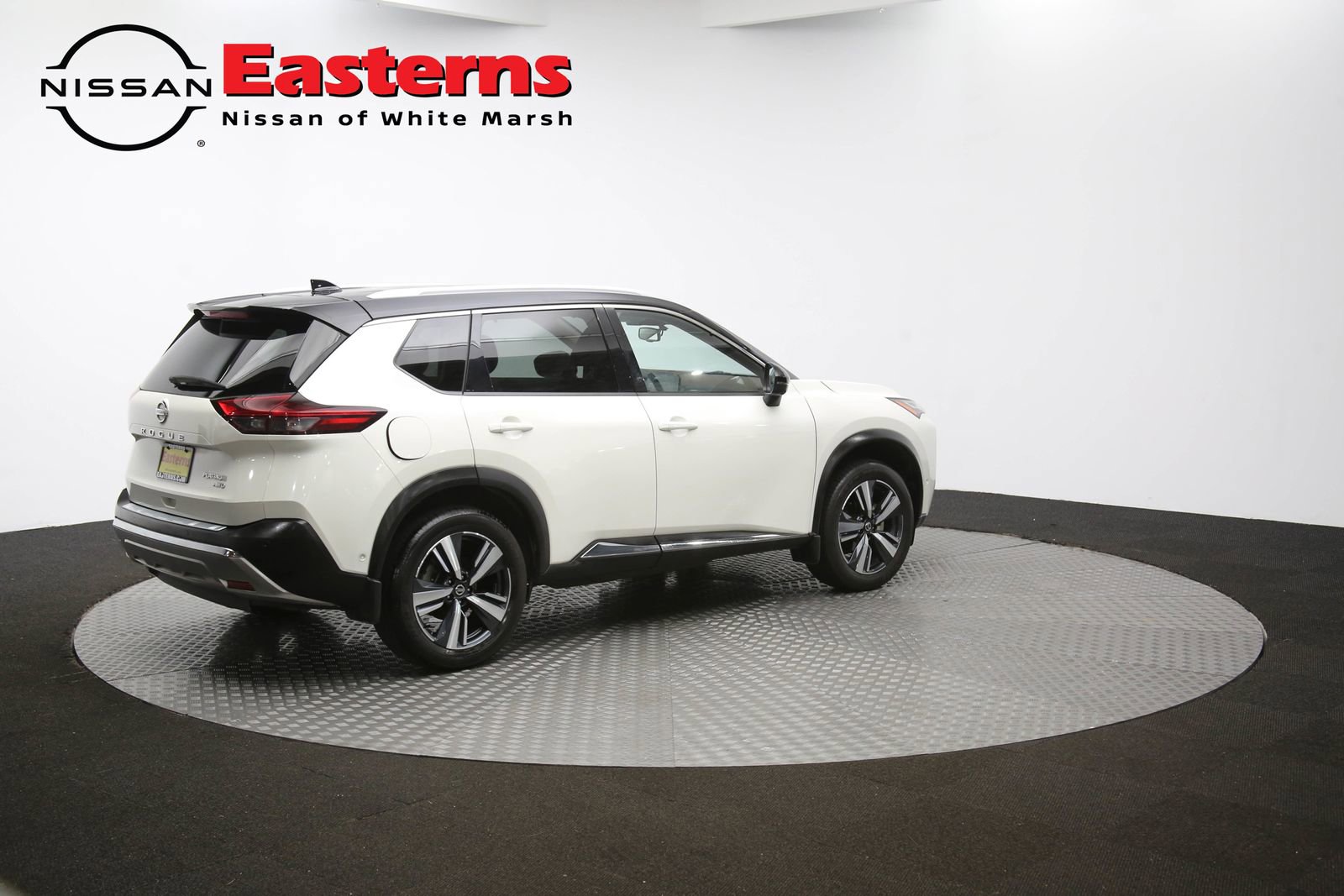 Used 2021 Nissan Rogue Platinum image 79