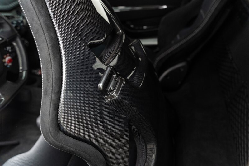 Used 2015 Ferrari 458 Speciale Coupe RWD image 47