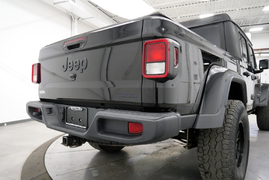 Used 2021 Jeep Gladiator Sport AWD/4WD image 36