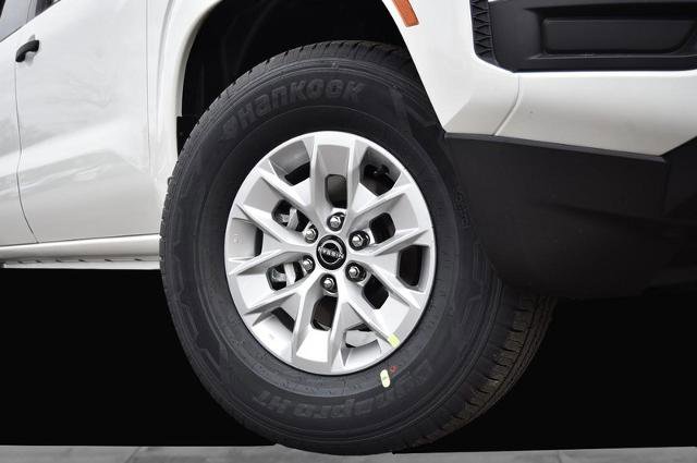 New 2026 Nissan Frontier S image 3