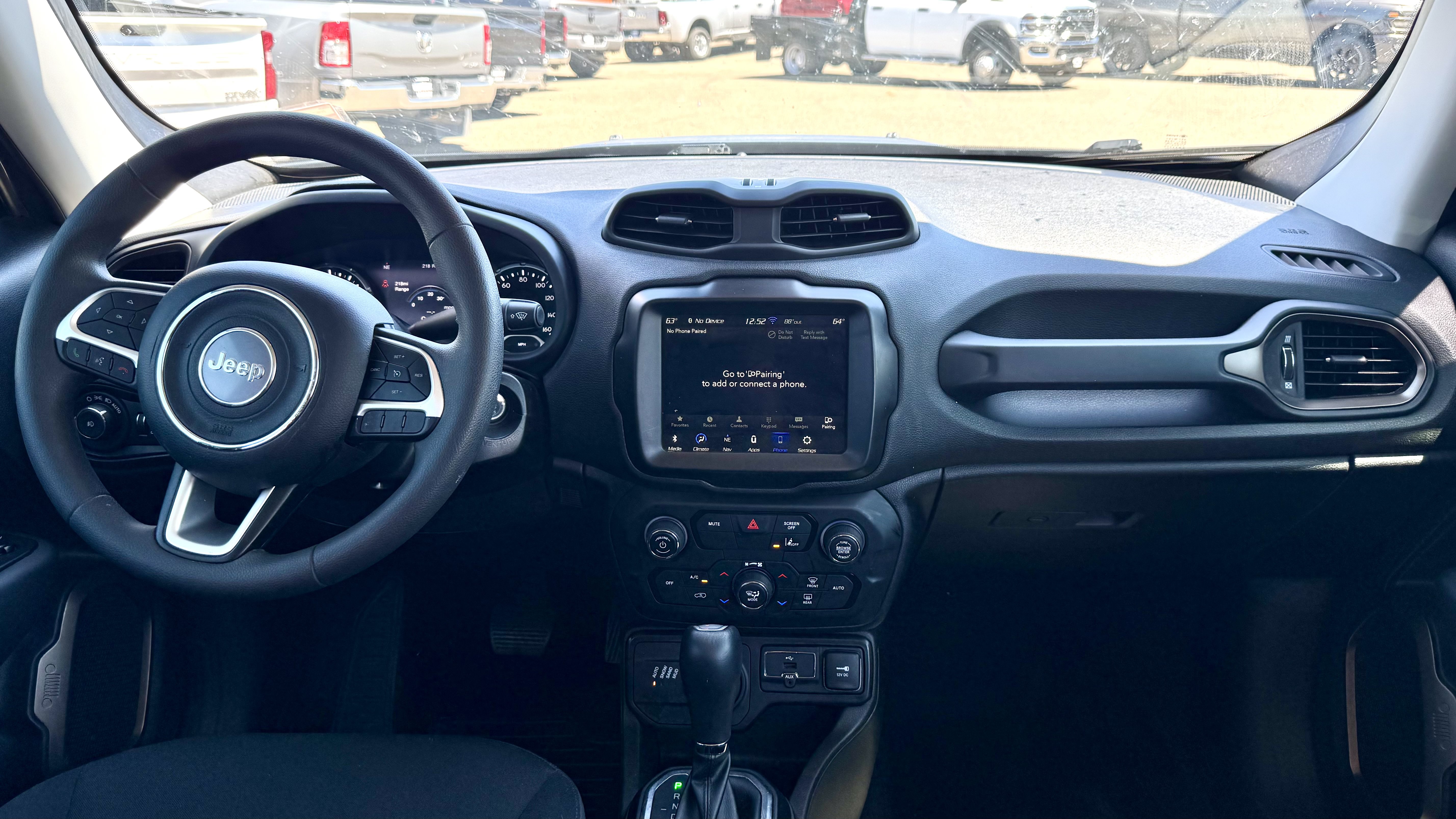 Used 2023 Jeep Renegade Latitude AWD/4WD image 22