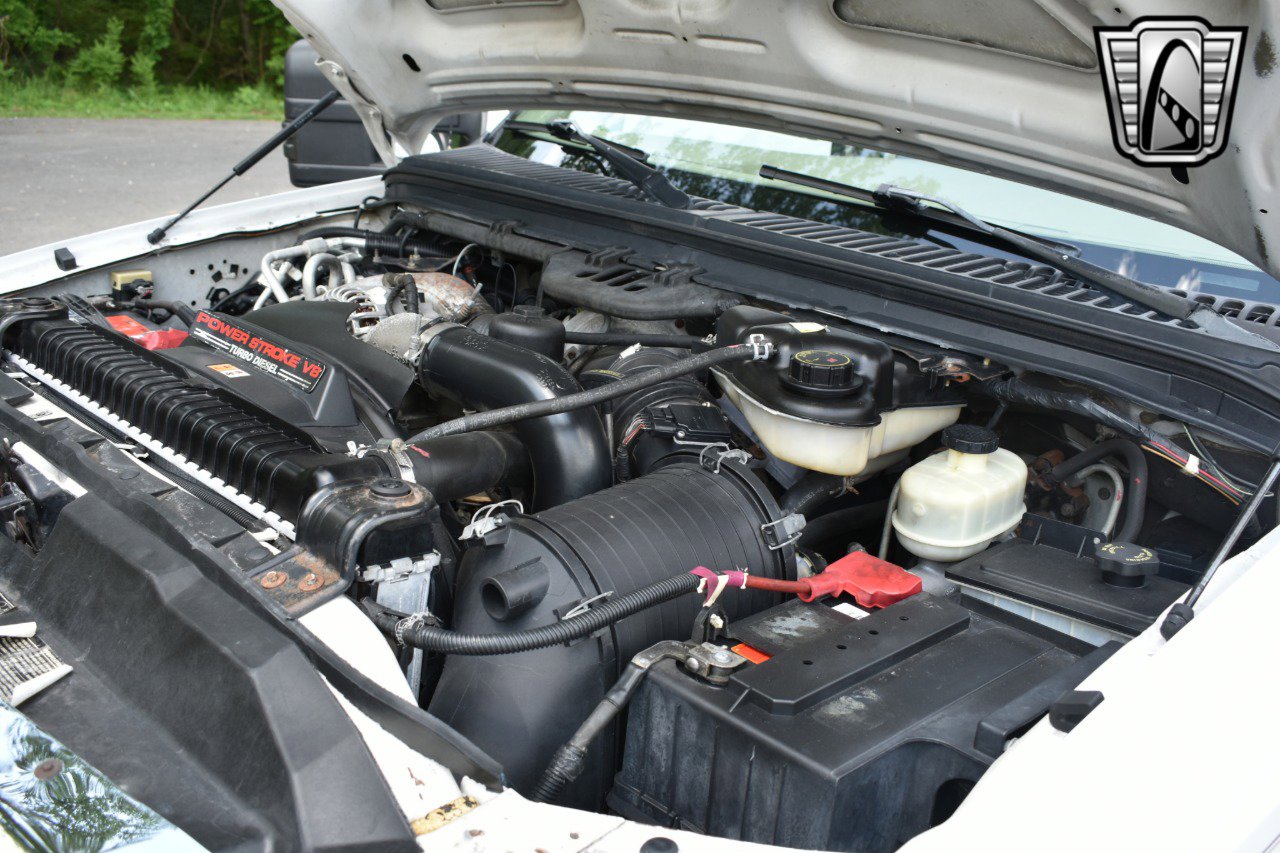 Used 2005 Ford Excursion Eddie Bauer image 13