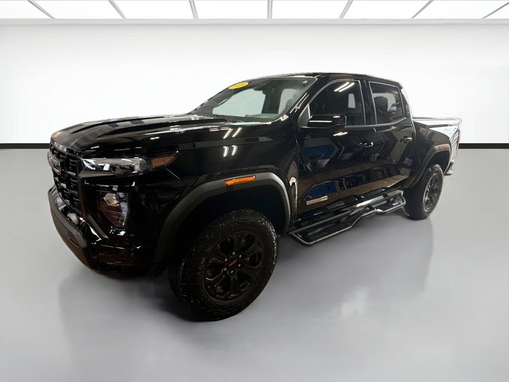 Used 2025 GMC Canyon Elevation RWD image 1