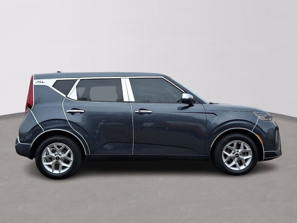 Used 2022 Kia Soul S image 7