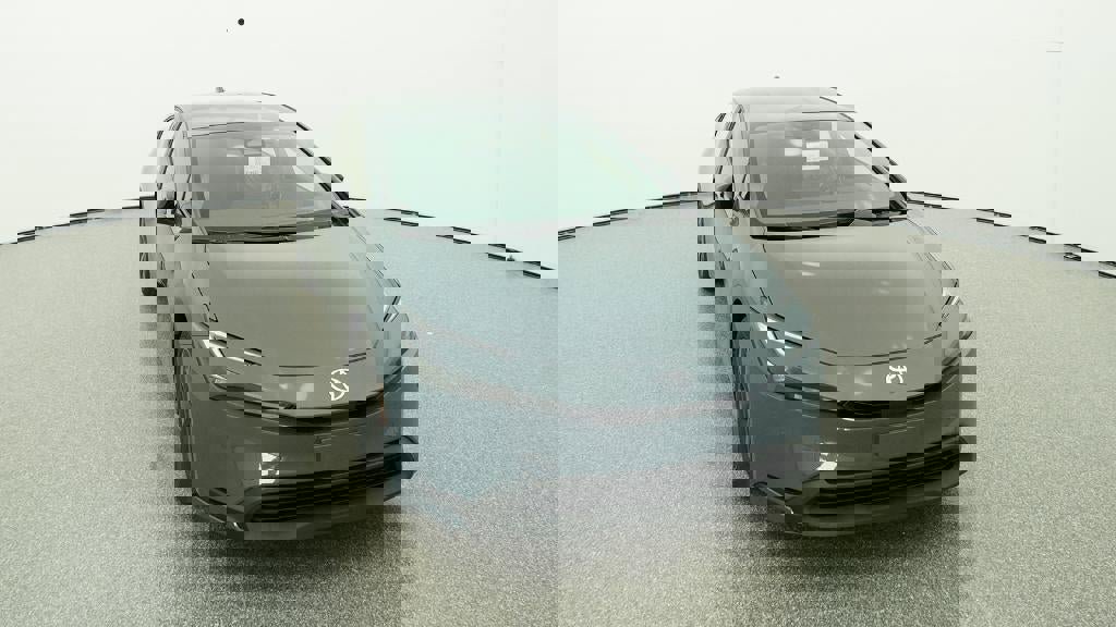 New 2026 Toyota Prius LE image 14