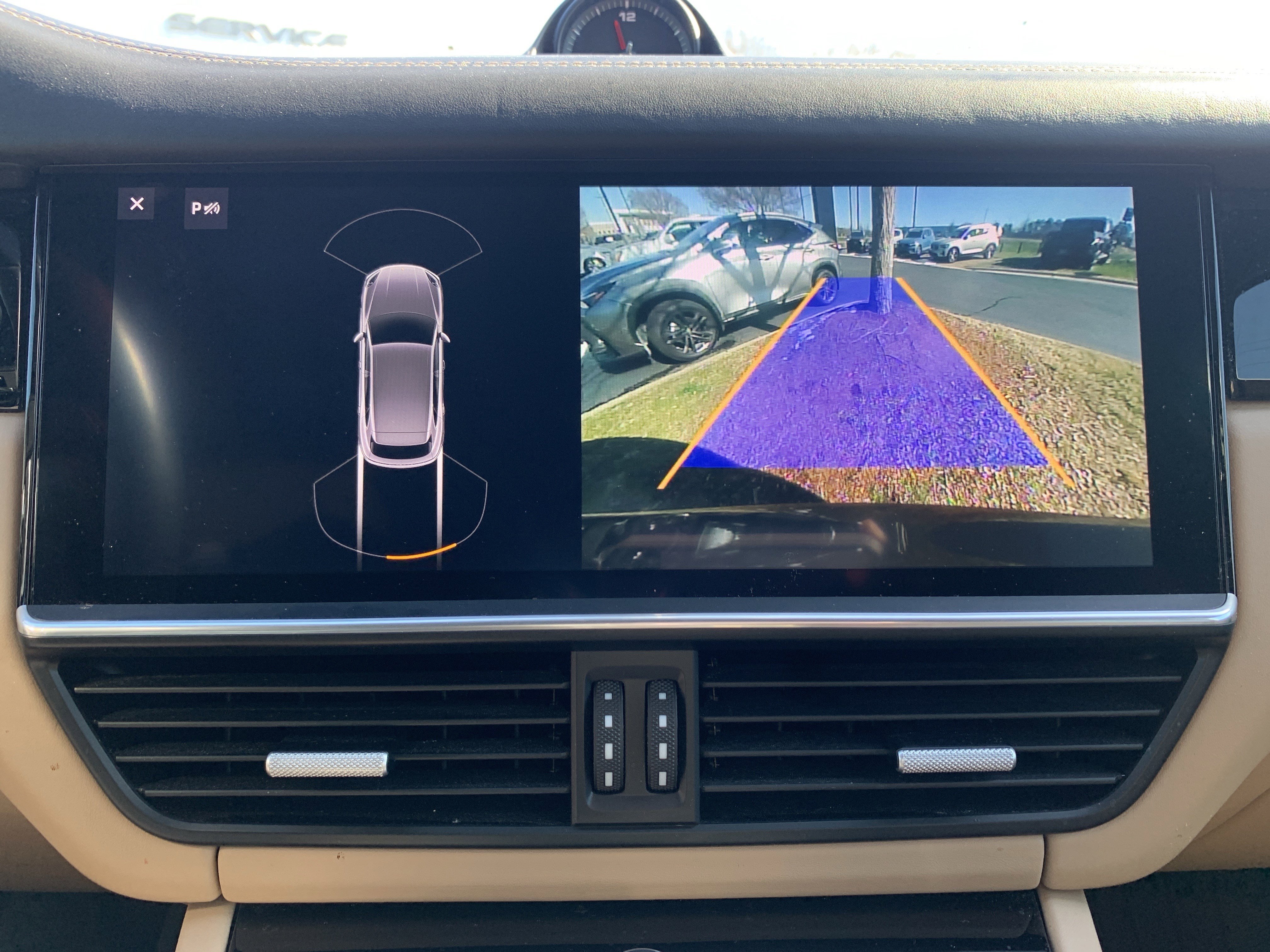 Used 2020 Porsche Cayenne image 25