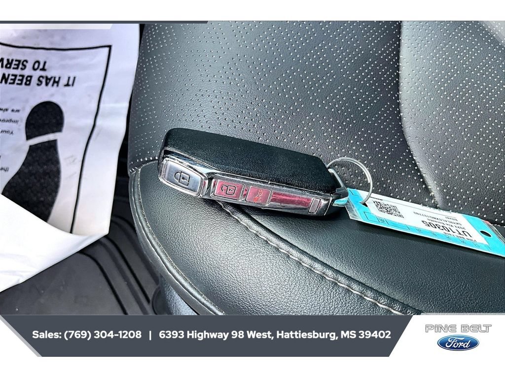 Used 2022 Kia Sorento S w/ Panoramic Sunroof Package FWD image 9