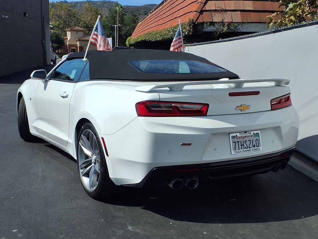 Used 2016 Chevrolet Camaro SS RWD image 6