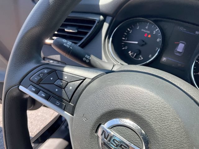 Used 2019 Nissan Rogue S AWD/4WD image 22