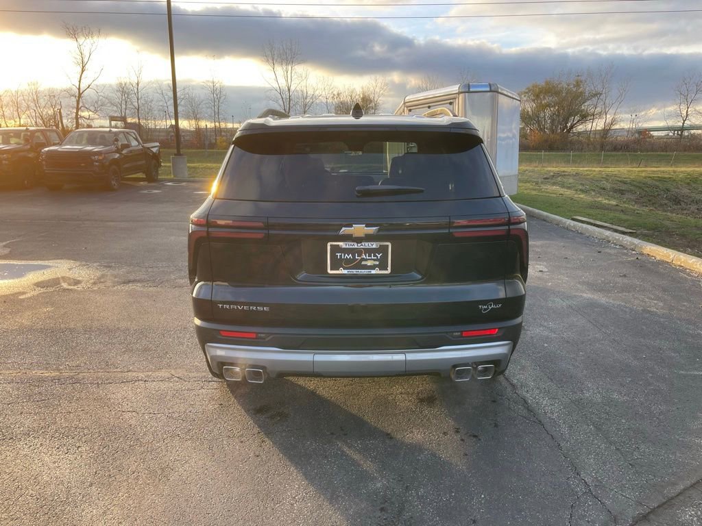 New 2026 Chevrolet Traverse LT w/ Driver Confidence Package image 6