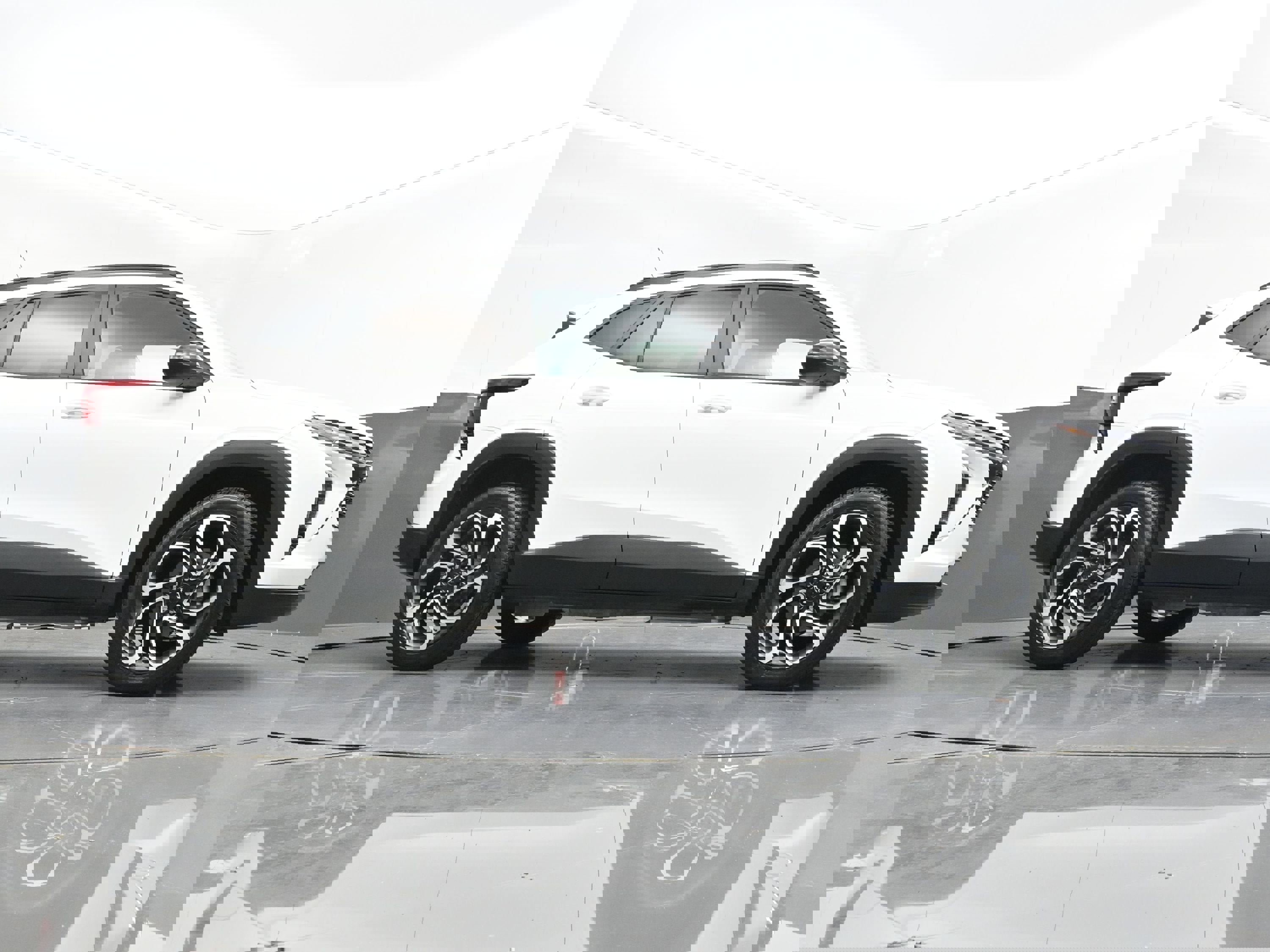 Certified 2025 Chevrolet Trax RS w/ Driver Confidence Package image 45