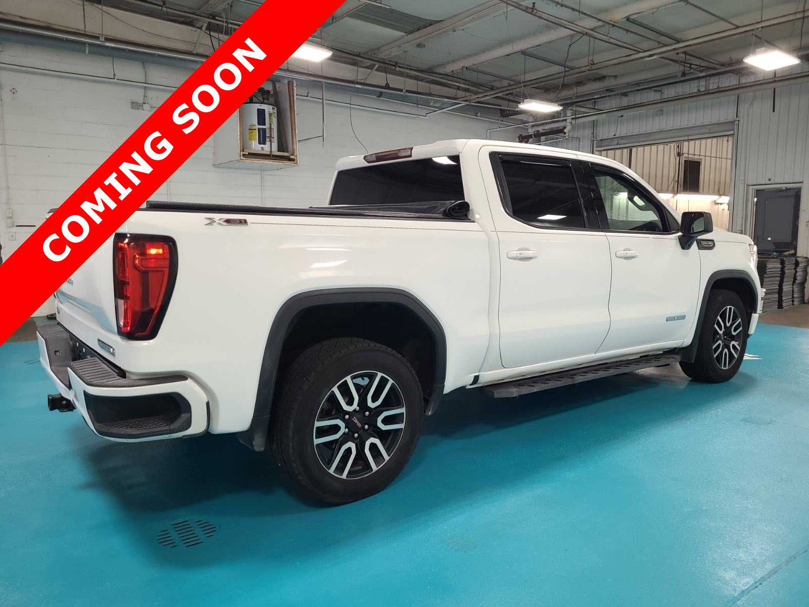 Used 2021 GMC Sierra 1500 Elevation w/ X31 Off-Road Package AWD/4WD image 5
