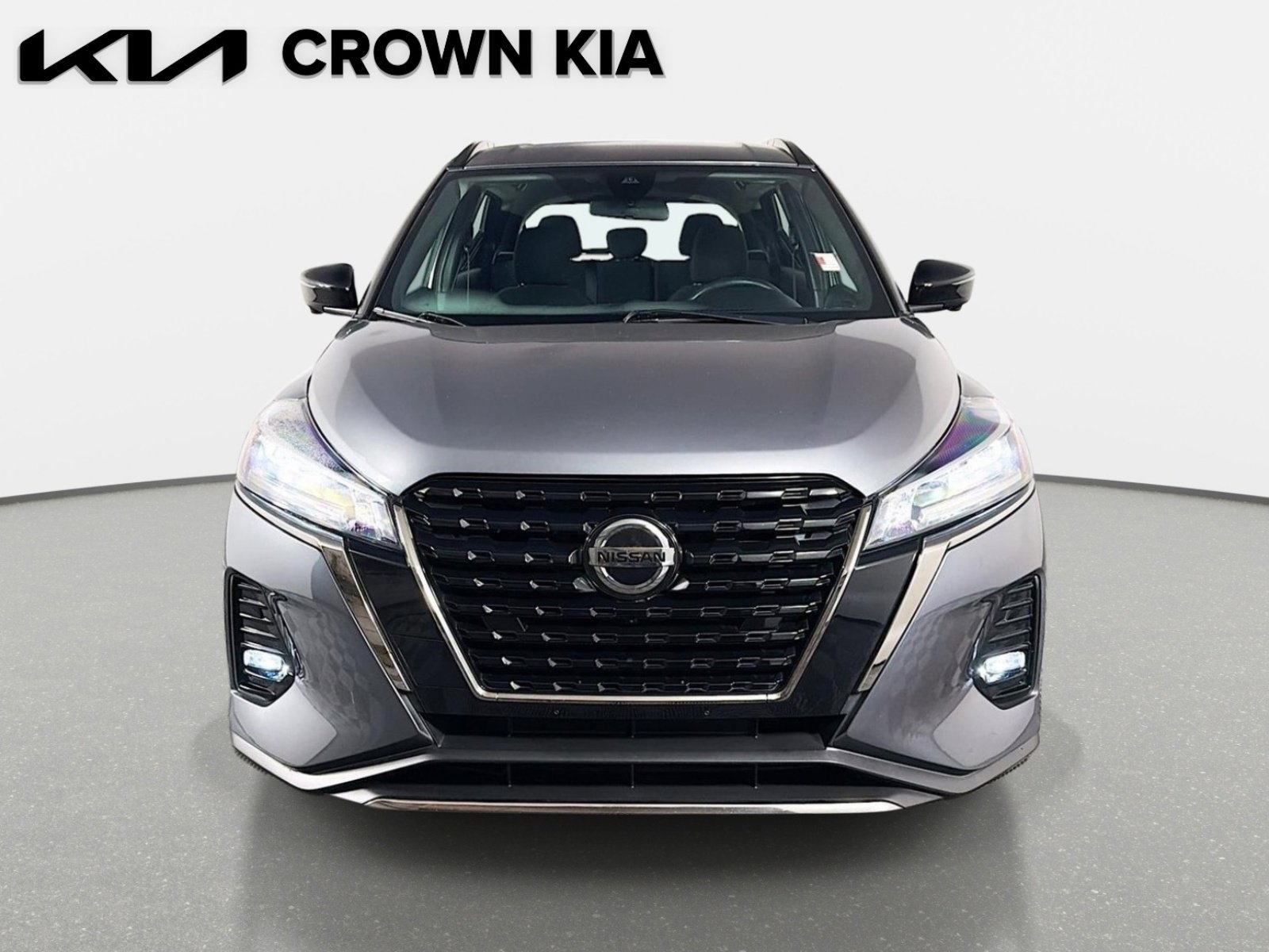 Used 2021 Nissan Kicks SR image 2