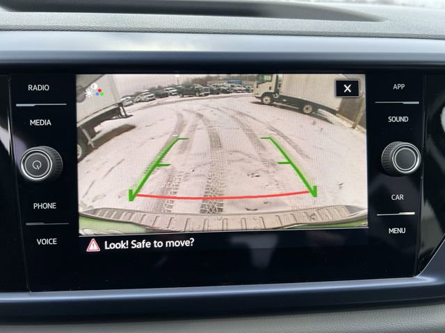 Used 2022 Volkswagen Taos SE image 16