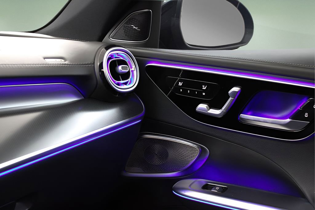 Used 2022 Mercedes-Benz C 300 Sedan image 37