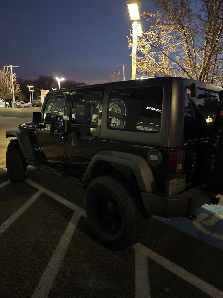 Used 2013 Jeep Wrangler Unlimited Sport image 4