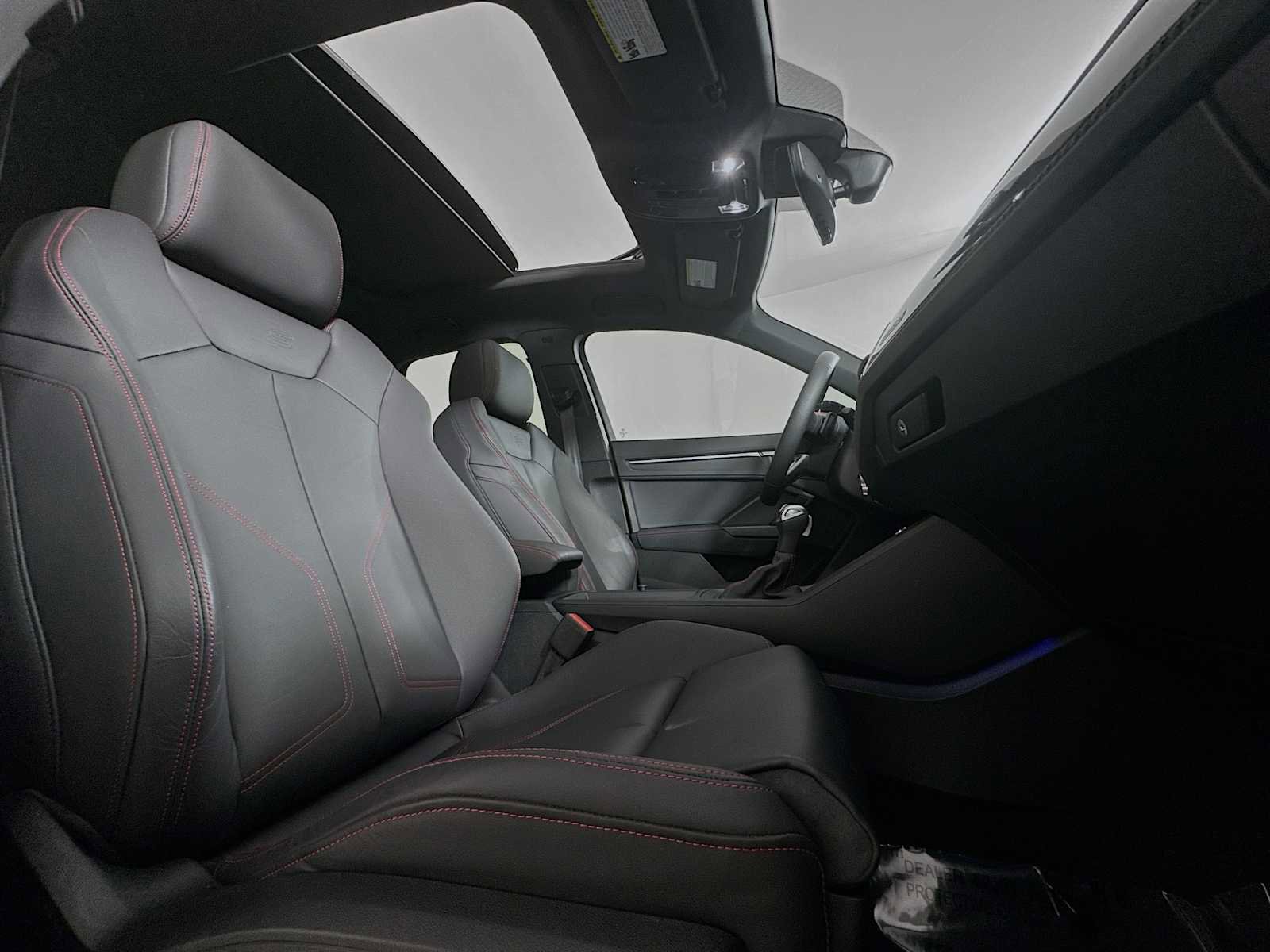 Certified 2025 Audi Q3 2.0T Premium Plus w/ Premium Plus Package AWD/4WD image 27