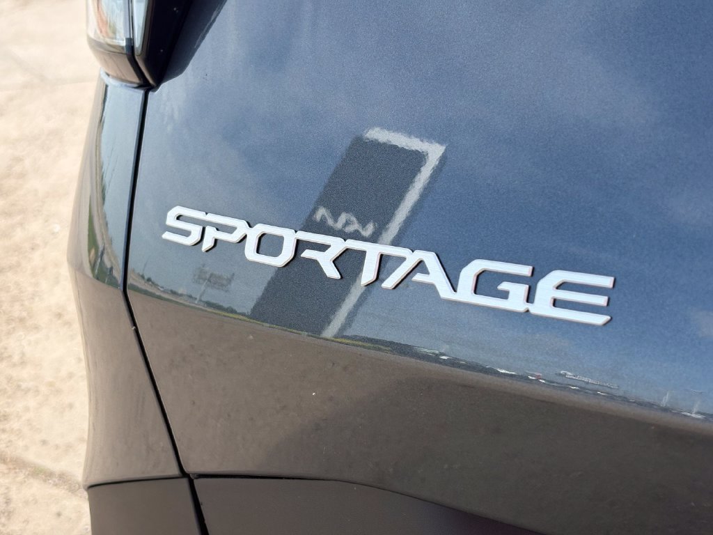 New 2026 Kia Sportage LX FWD image 10