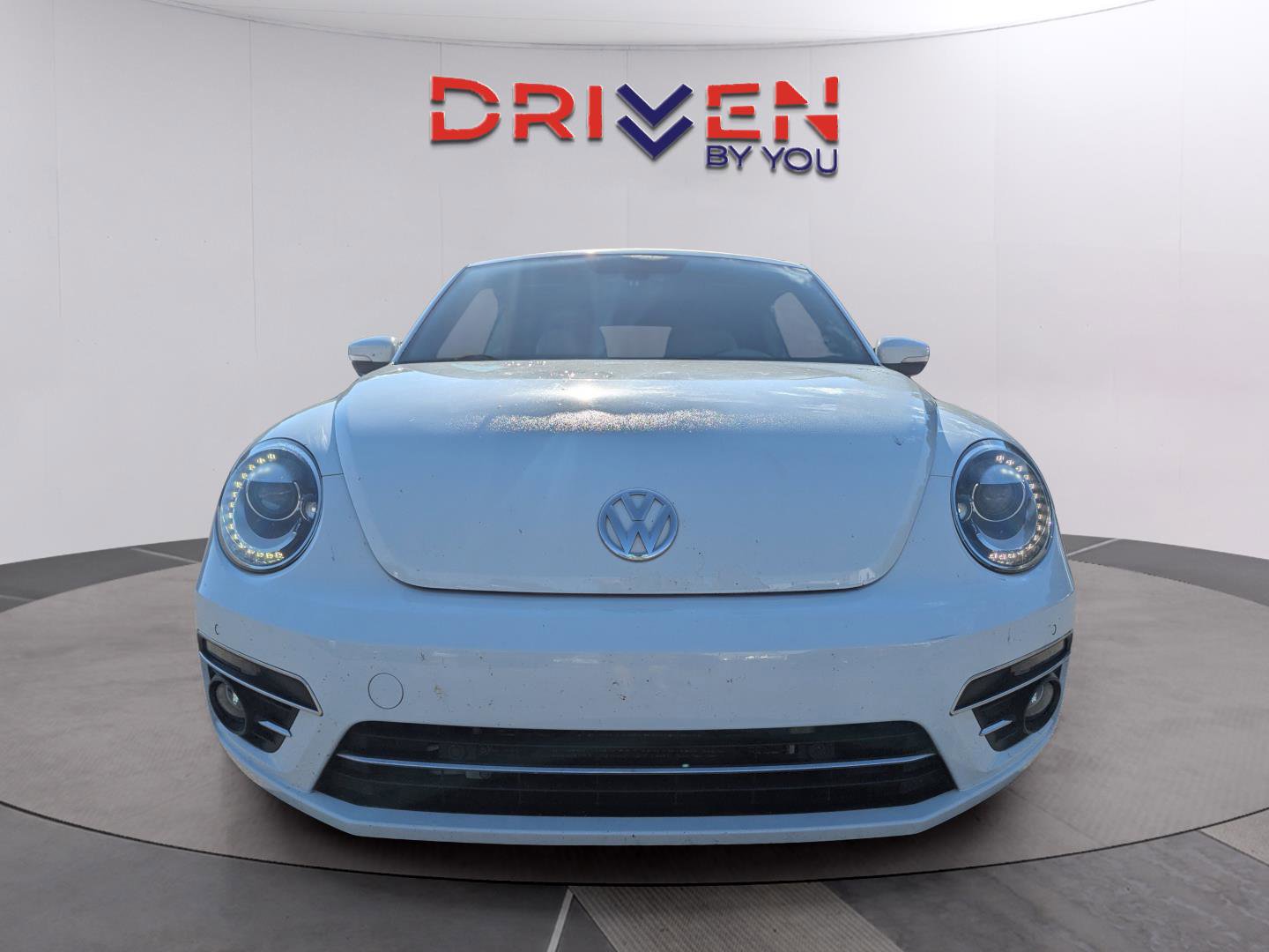 Used 2019 Volkswagen Beetle S image 8